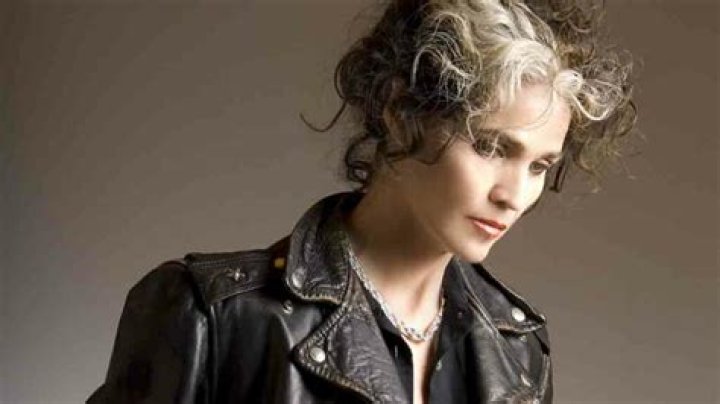 Alannah Myles Biography