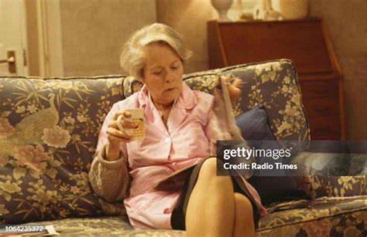 Annette Crosbie Annette Crosbie