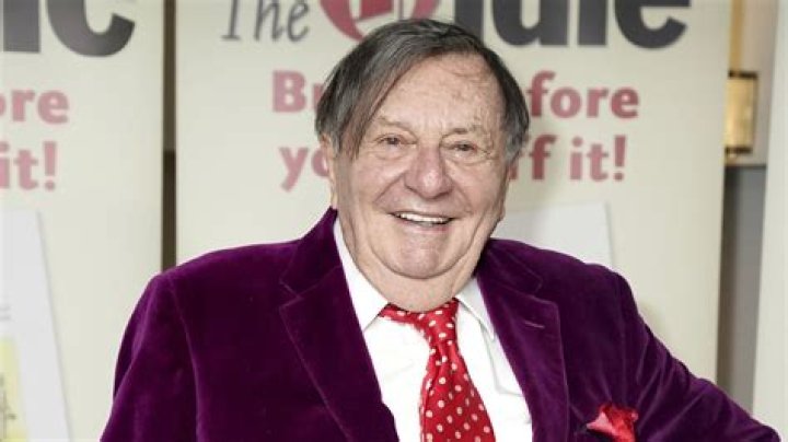 Barry Humphries Barry Humphries