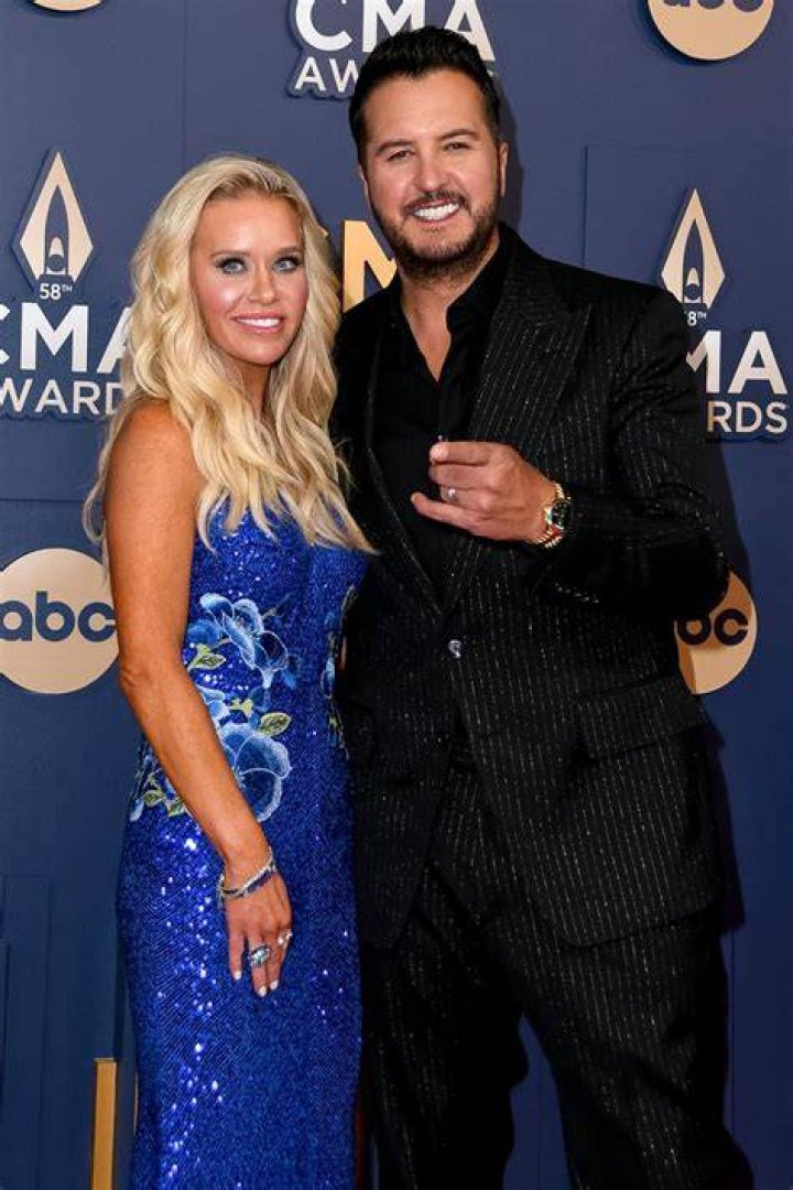 Caroline Boyer Wiki: Luke Bryan wife's age, children, Instagram, net worth 1 Caroline Boyer