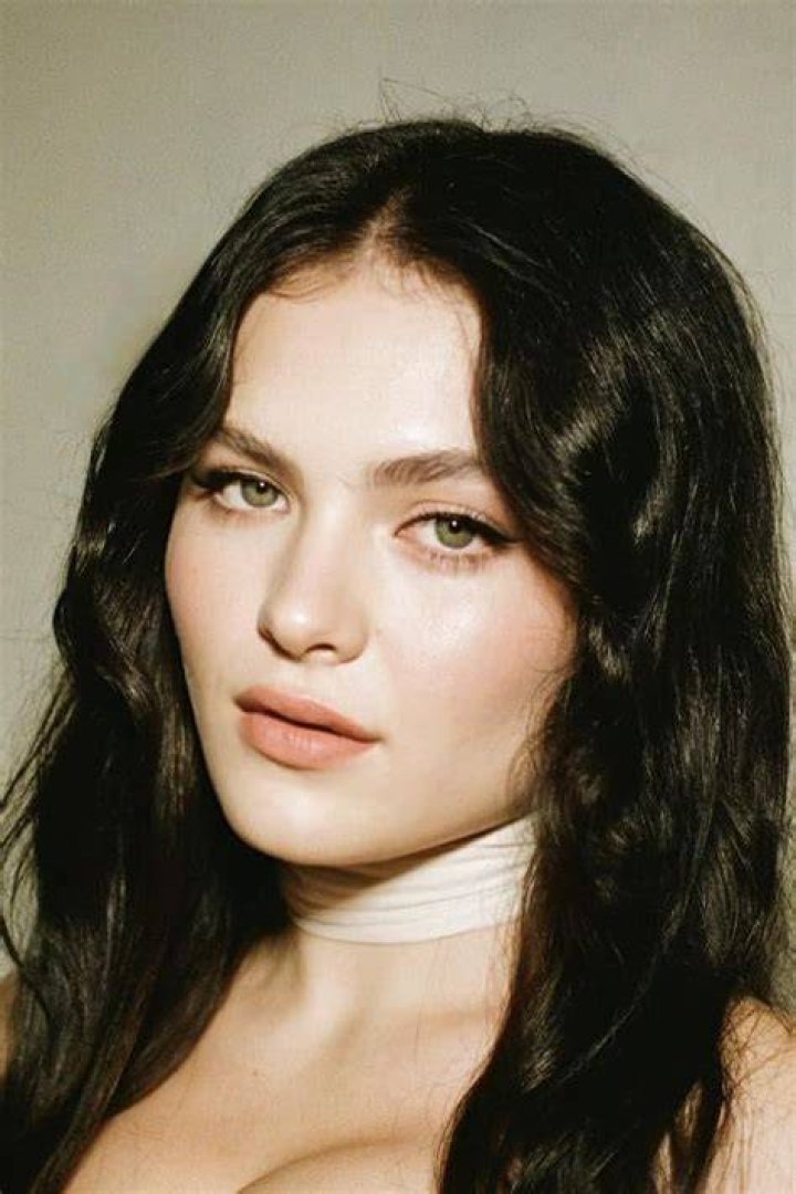 Chiara Aurelia career earnings, salary and net worth 1 Chiara Aurelia 1