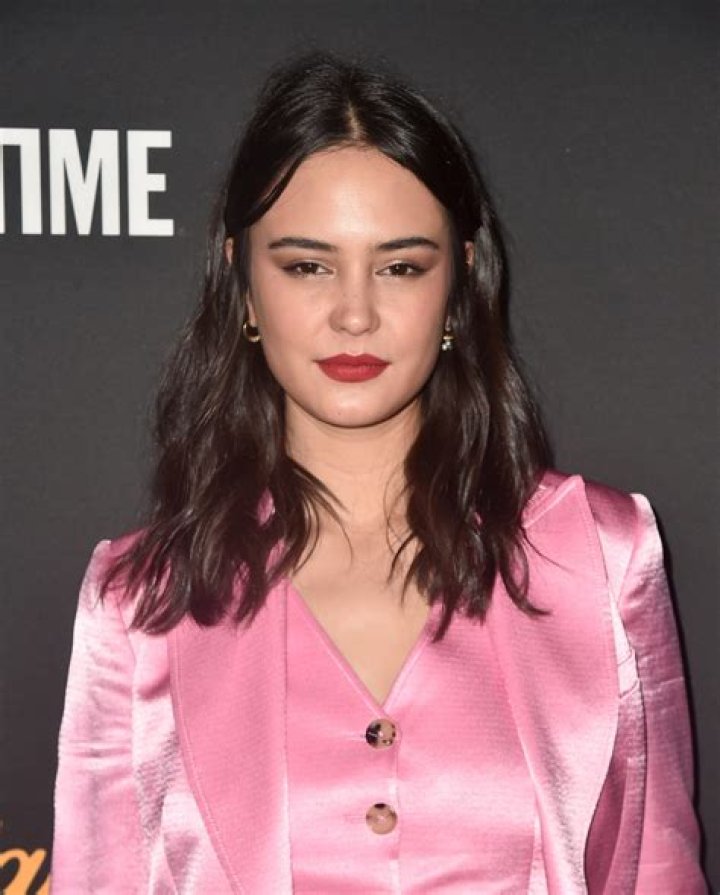 Courtney Eaton 