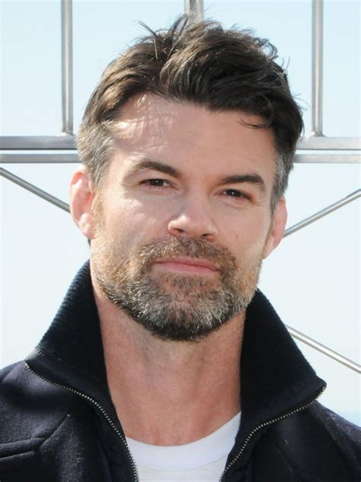 Daniel Gillies Daniel Gillies