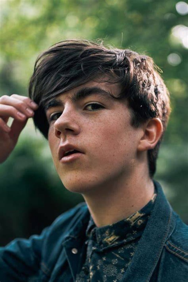 Declan McKenna Biography