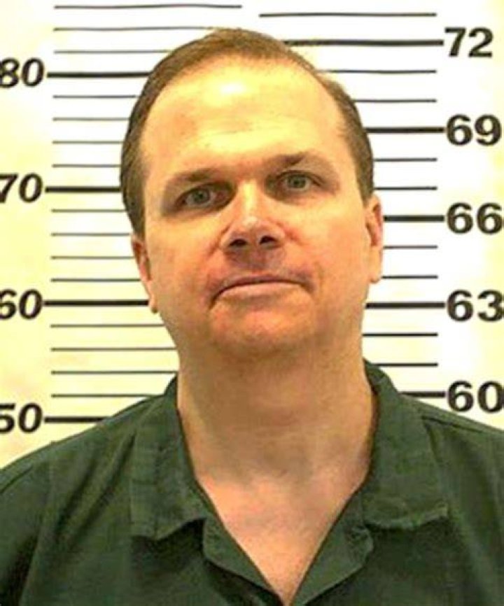 Mark David Chapman Biography