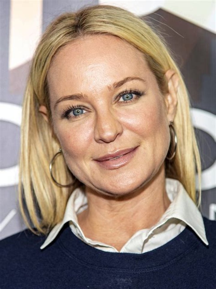 Sharon Case Net Worth