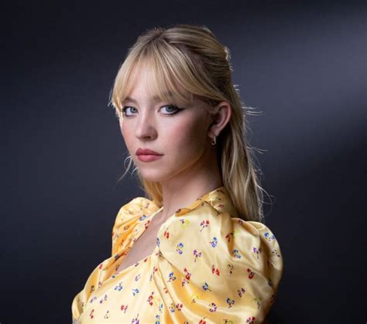Sydney Sweeney boyfriend: Who is Jonathan Davino? Age, profession, net worth 1 Sydney Sweeney